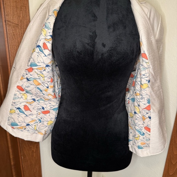 LC Lauren Conrad Cream Blazer 3/4 Sleeves Size 6 Bird Print - Picture 5 of 6